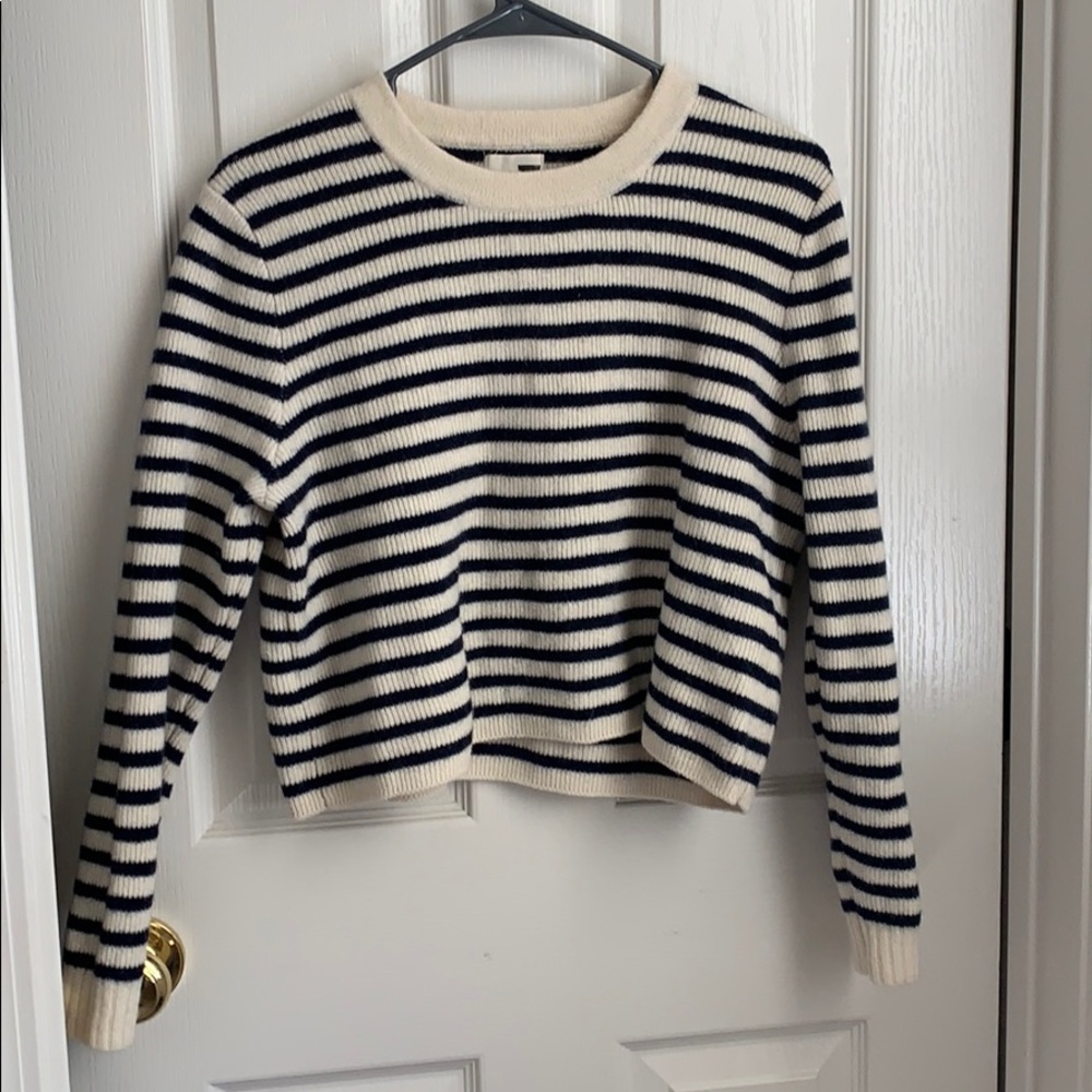 Levi’s Cropped Wool sweater